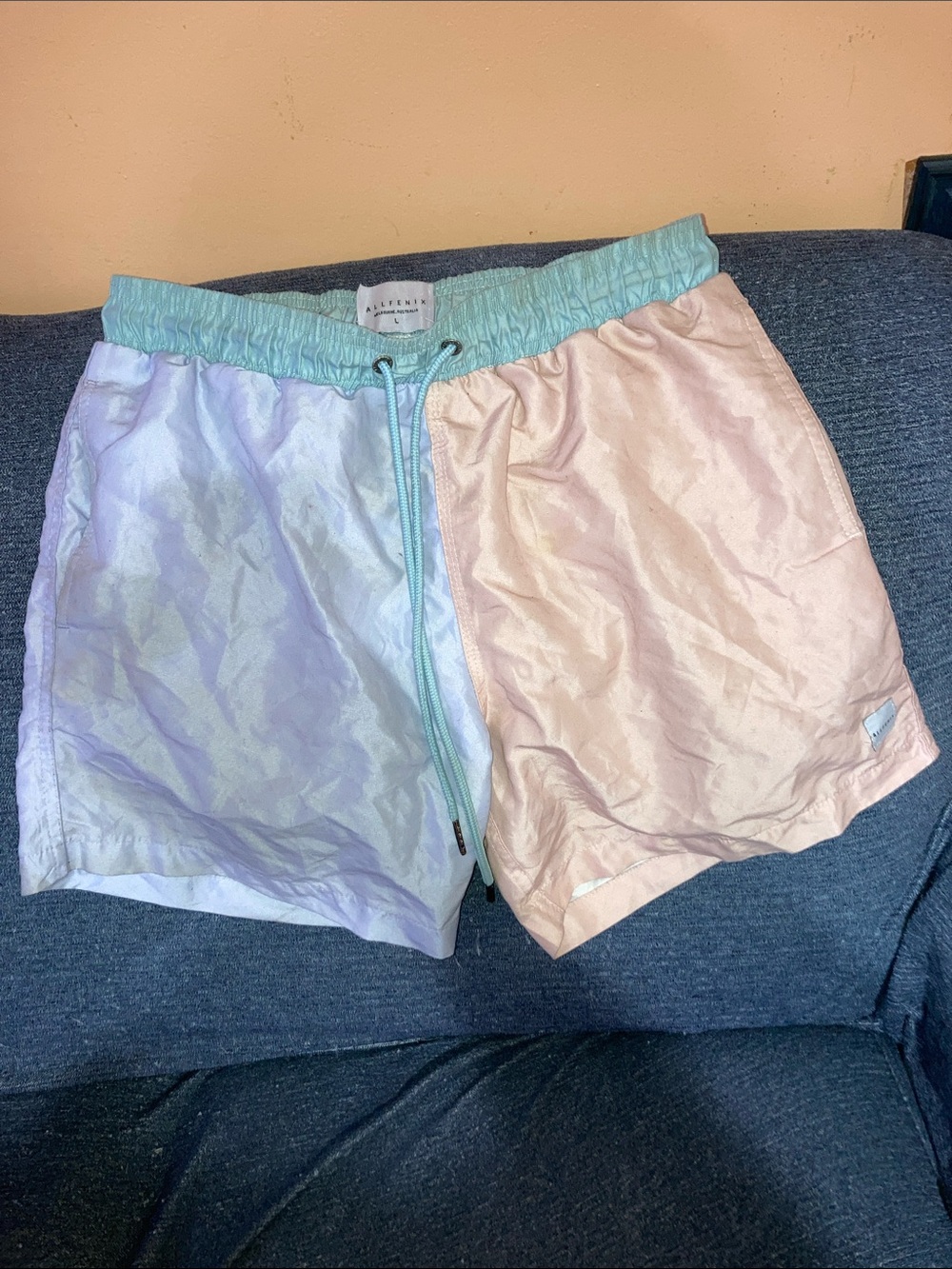Pastel Two-Tone Drawstring Men’s Shorts - Light Blue & Light Pink